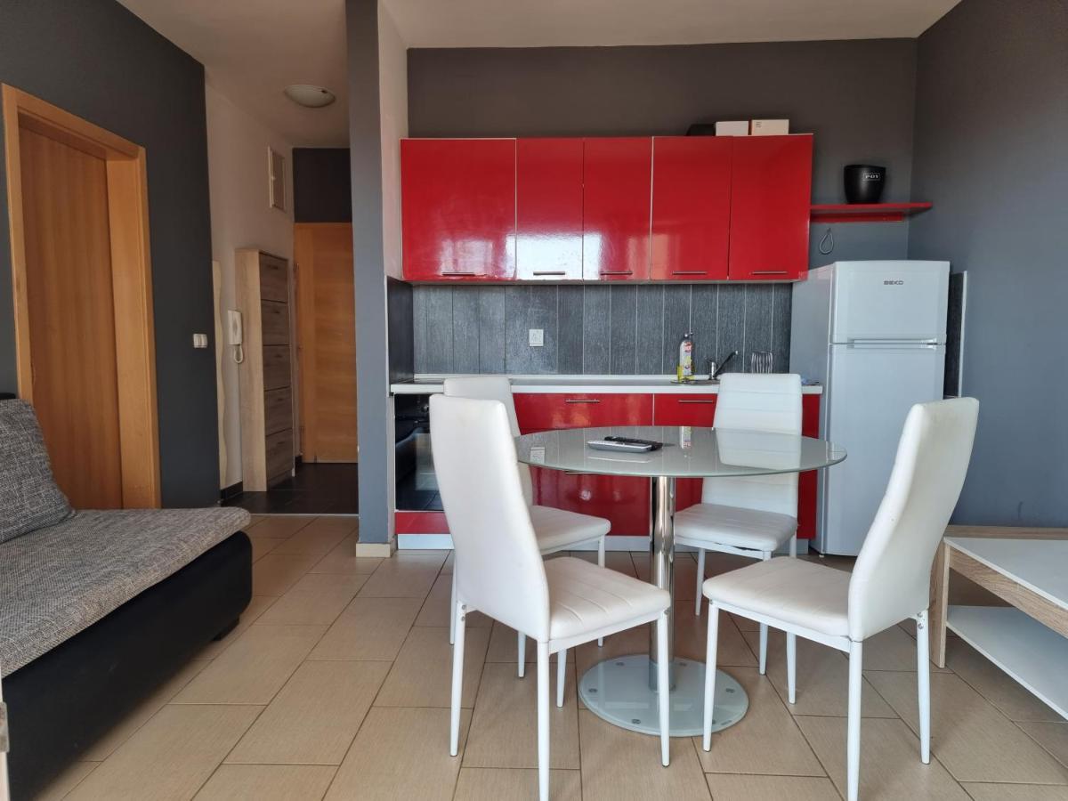 Apartment Wallot โนวาลยา ภายนอก รูปภาพ