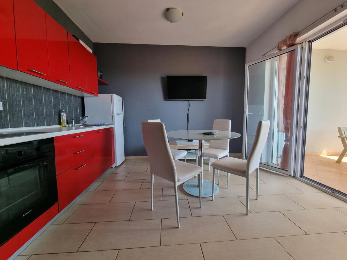 Apartment Wallot โนวาลยา ภายนอก รูปภาพ