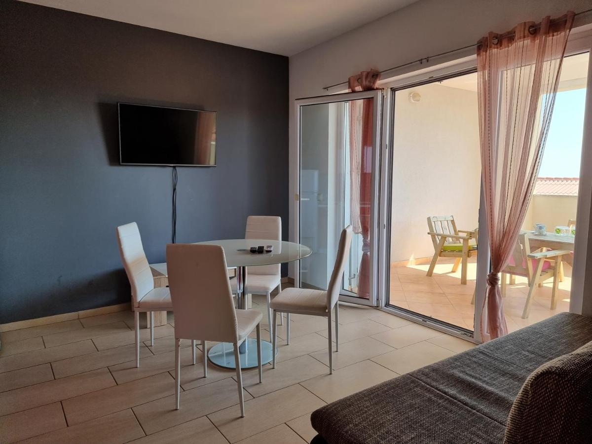 Apartment Wallot โนวาลยา ภายนอก รูปภาพ